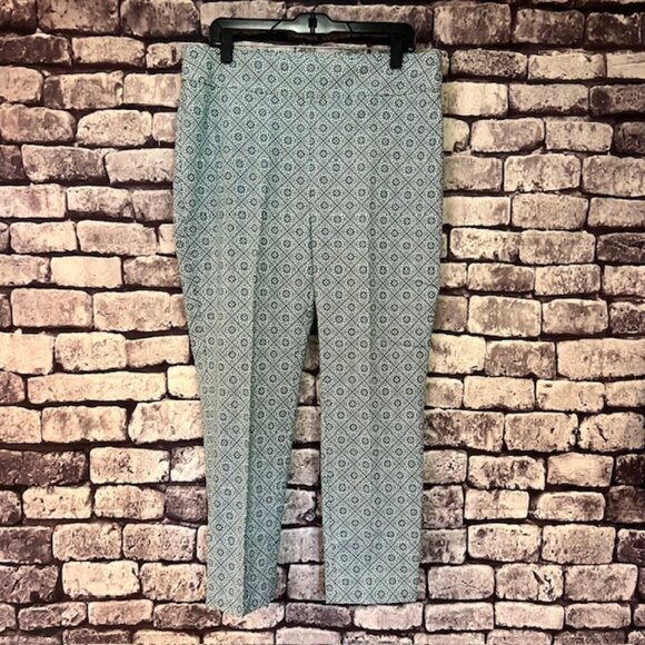 Chico's Green & White Pull On Dress Pants Size L/14 - Picture 1 of 8